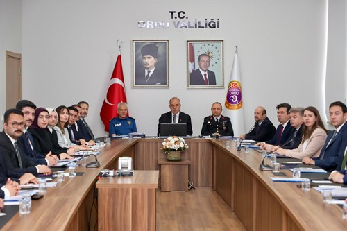 Vali Erol, Basın Mensuplarına Değerlendirmelerde Bulundu